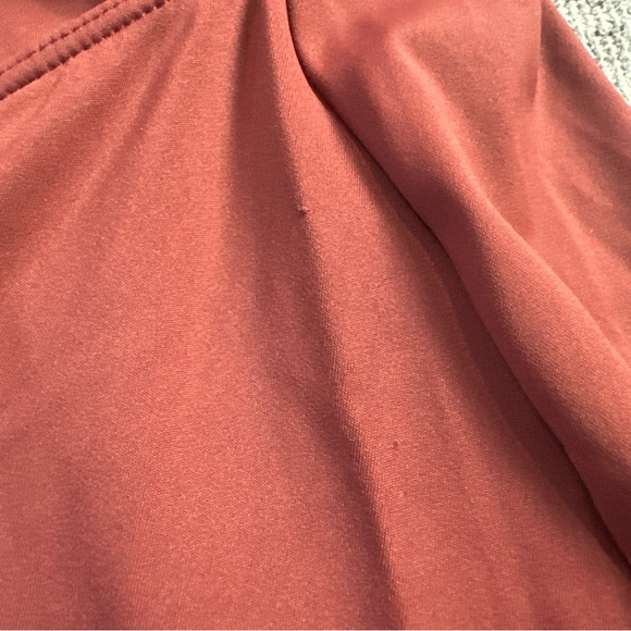 HALARA Brown Backless Dress with Cut-Out Design - Picture 8 of 9